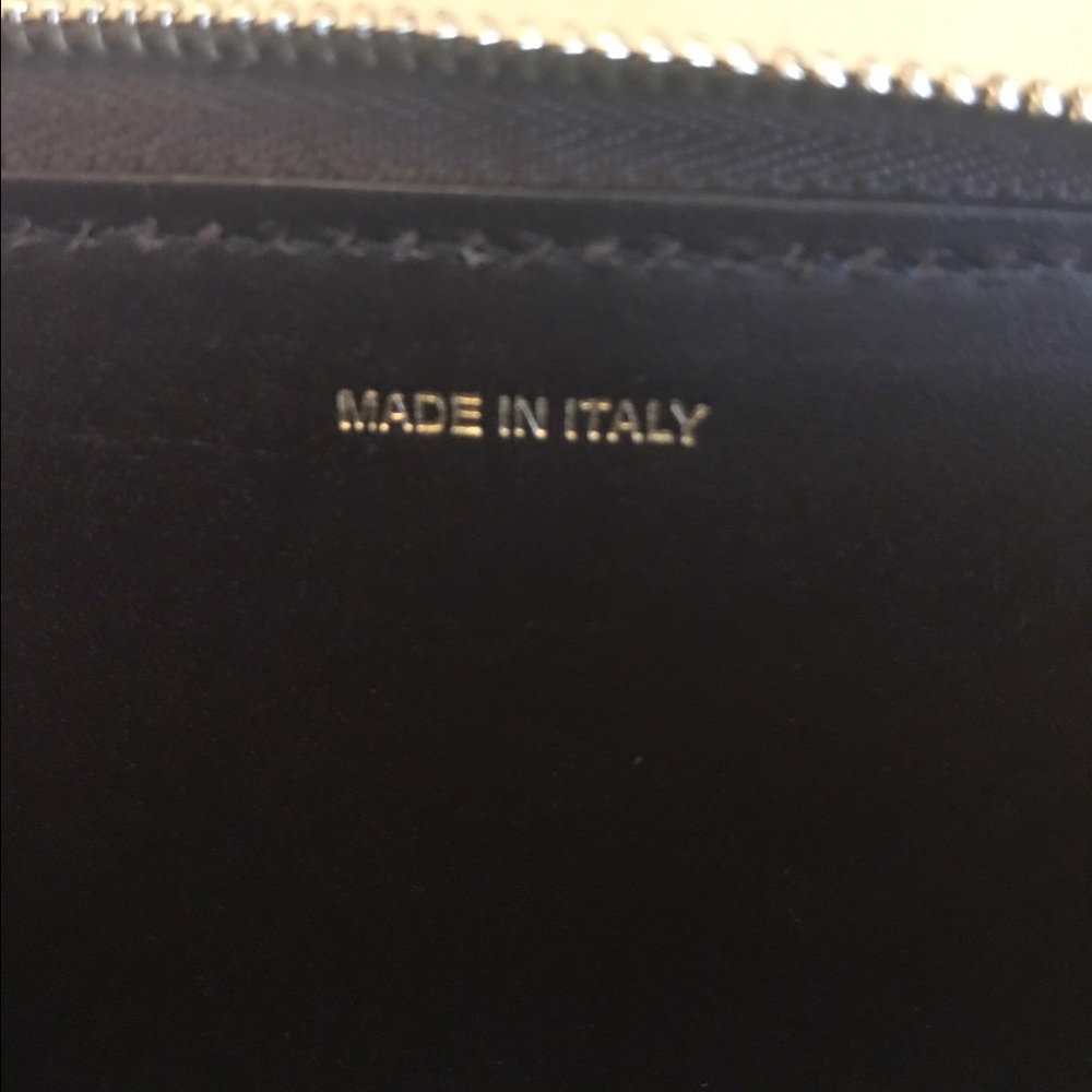 Women's Burberry Wallet - Picture 5 of 7