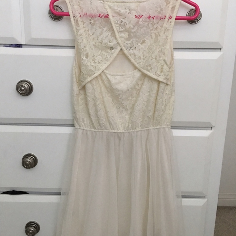 Dress - Picture 2 of 3