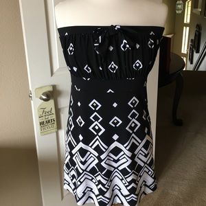 WHBM sleeveless blouse. Never worn. SO cute! Large