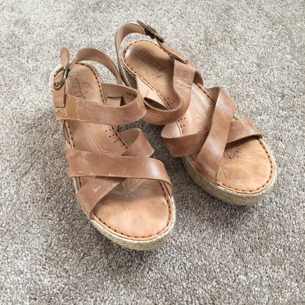 🌴FLASH SALE 🌴 Born wedge sandals 🌴