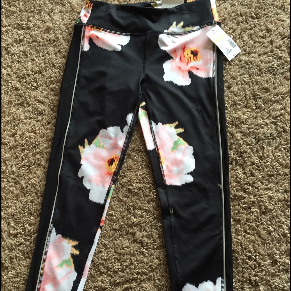 NWT Woman's athletic pants