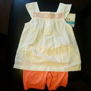 Carter's NWT 2-piece playwear 24 mos