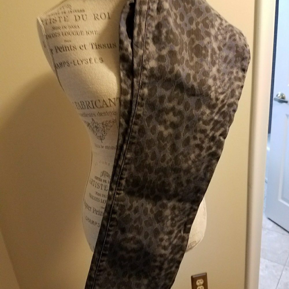 Dkny leggings leopard print