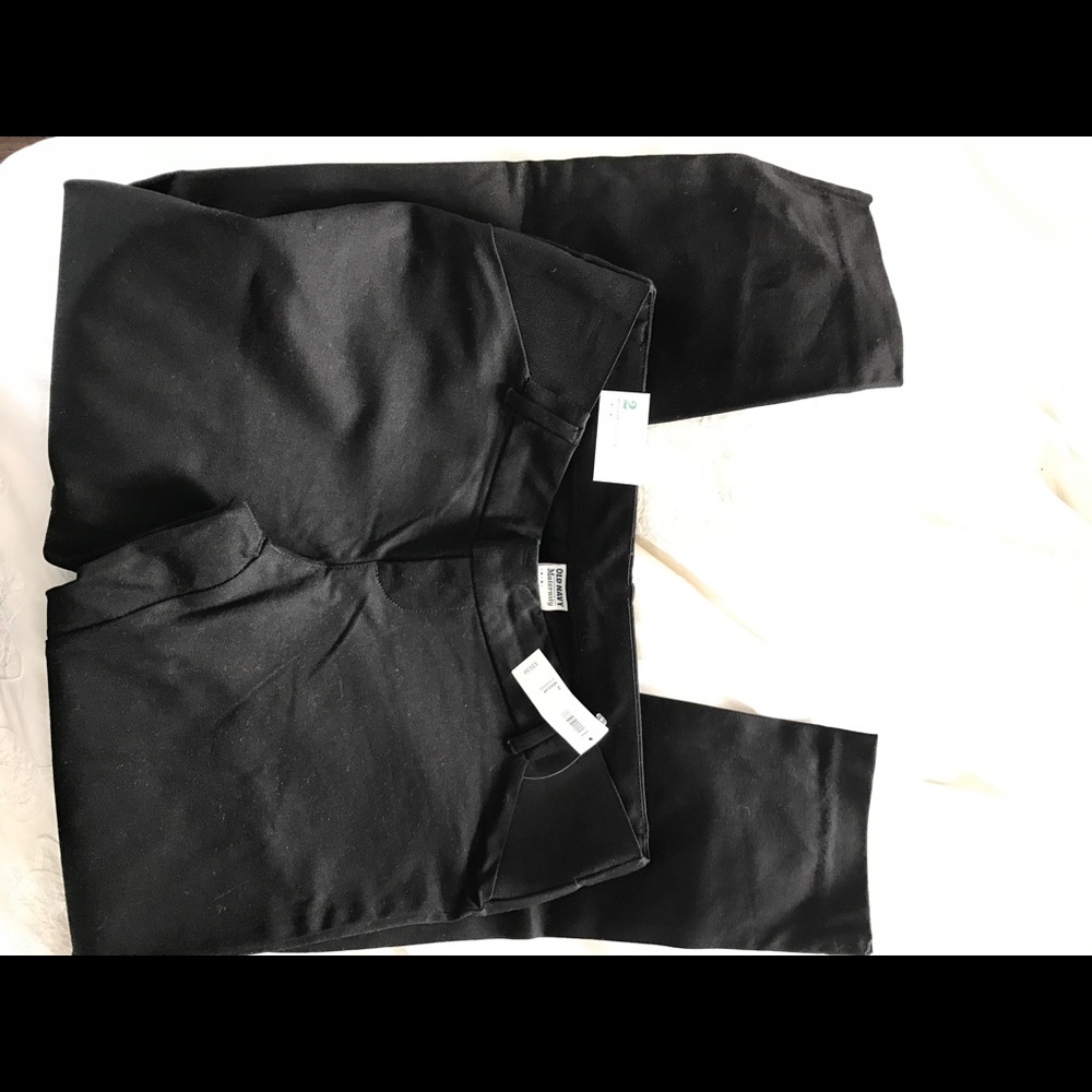 NWT Maternity Pixie Side-Panel Ankle Pants