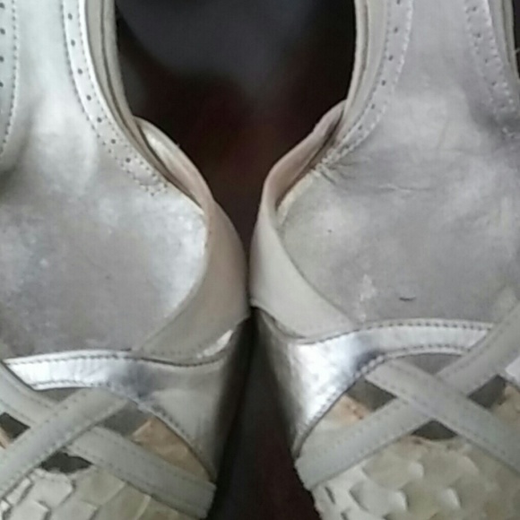 Shoes - Picture 2 of 4