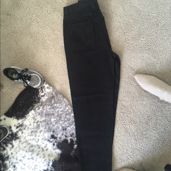 LF ROSE EMBROIDERED JEANS - Picture 2 of 3
