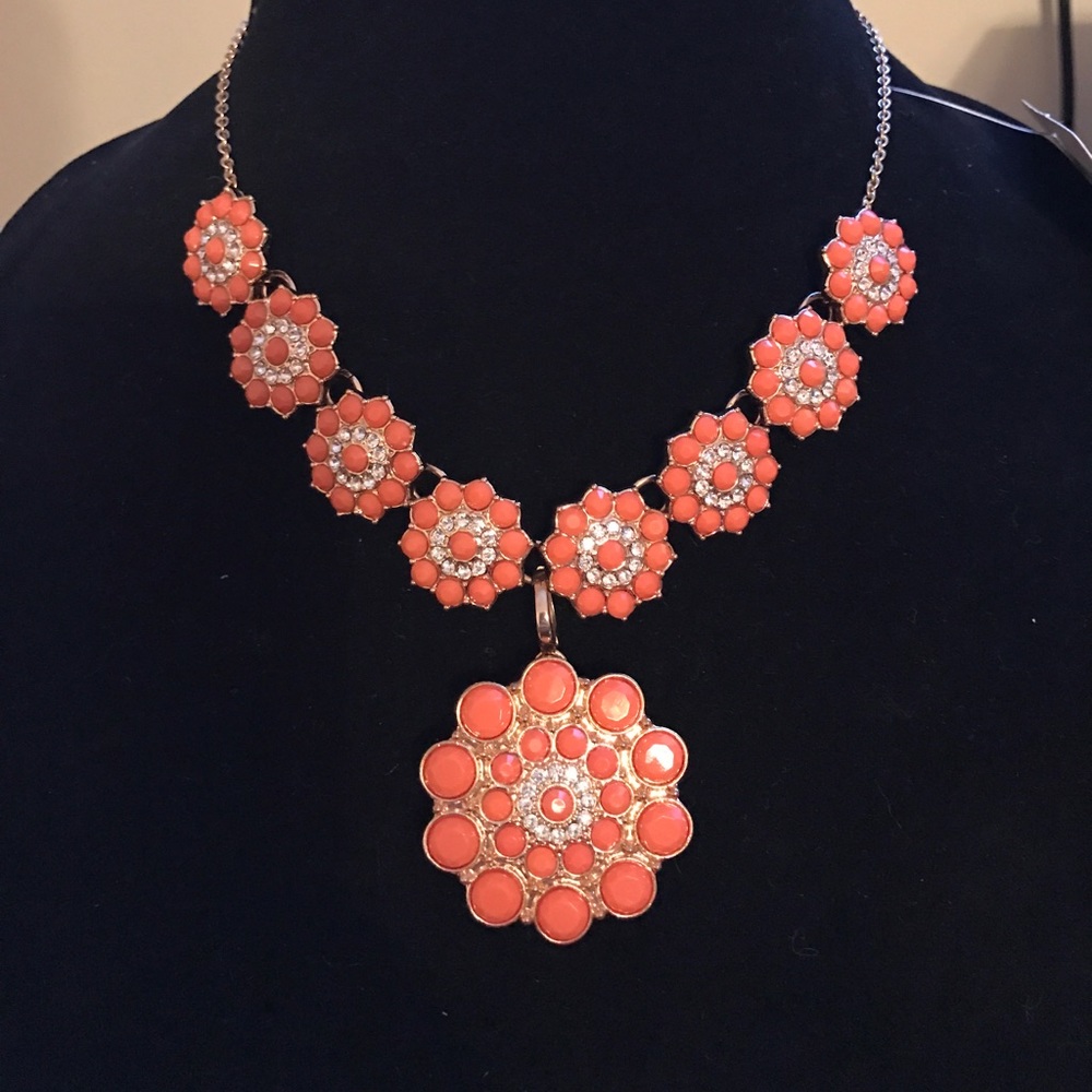 Premier Designs Peachy Keen Necklace