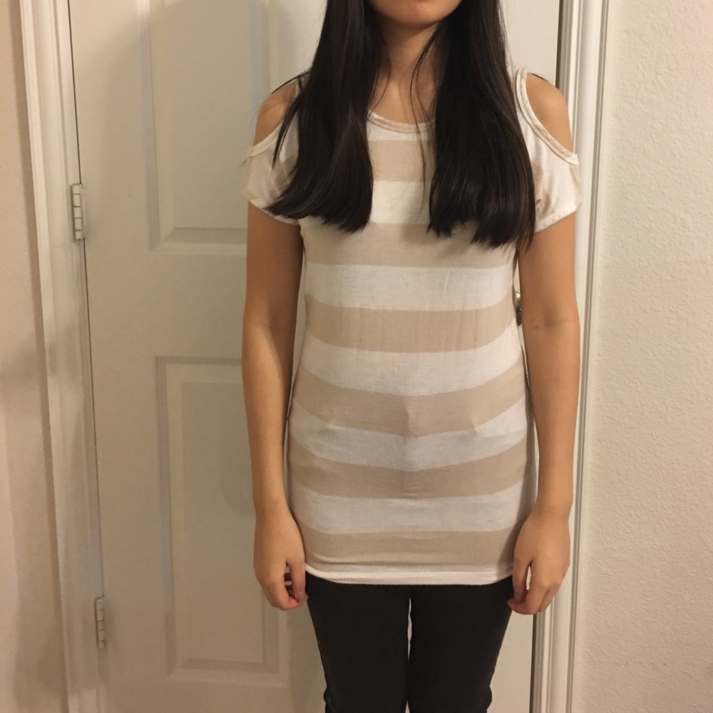 Cold shoulder ivory and cream shirt