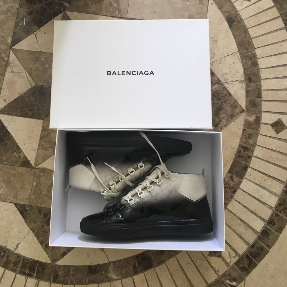 Balenciaga "Spray Effect" Arenas sneakers.