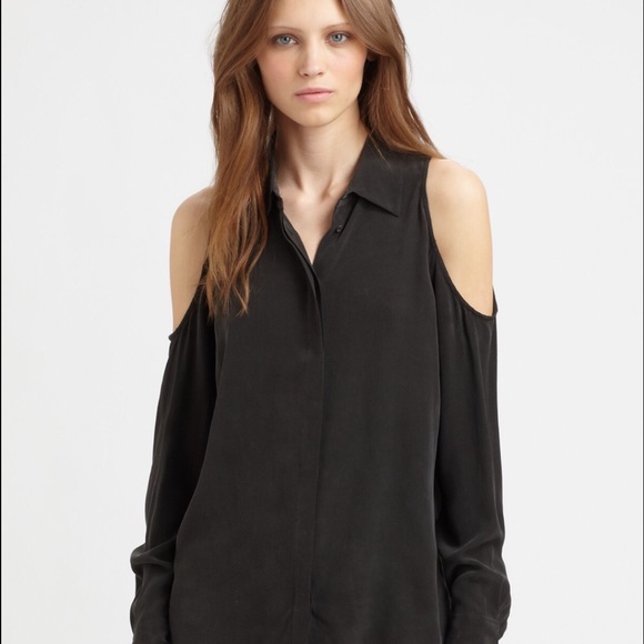 Black shirt - Picture 1 of 3