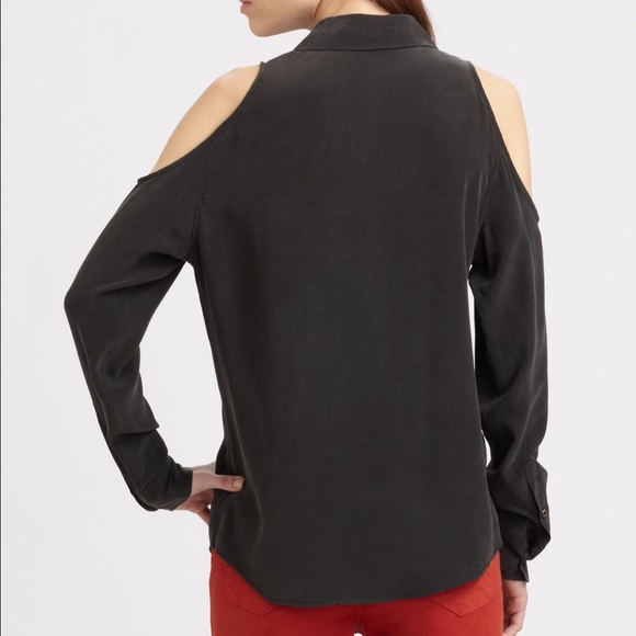 Black shirt - Picture 2 of 3