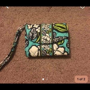 Vera Bradley iPhone cover fits a 4