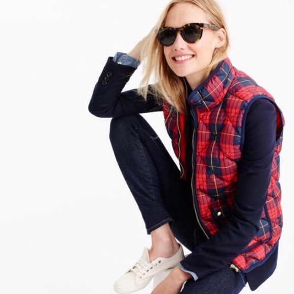 SOLD!! SALE! NWT J CREW Tartan Excursion Vest - Picture 3 of 4