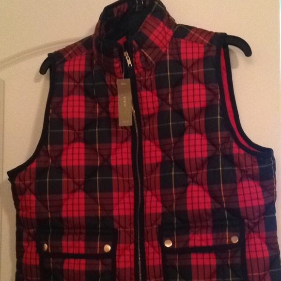 SOLD!! SALE! NWT J CREW Tartan Excursion Vest - Picture 4 of 4
