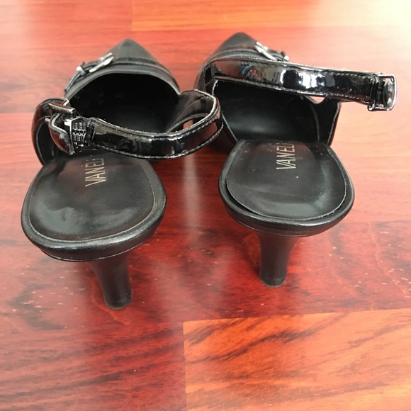 Black Pointed Toe Kitten Heels - Picture 3 of 4