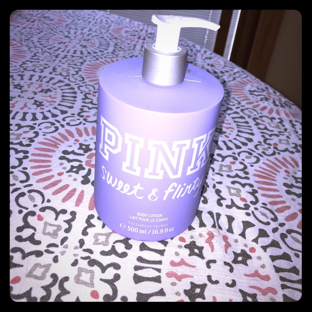 Victoria's Secret PINK Sweet & Flirty Body Lotion