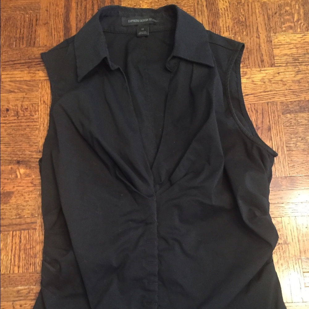 Black Sleeveless Shirt