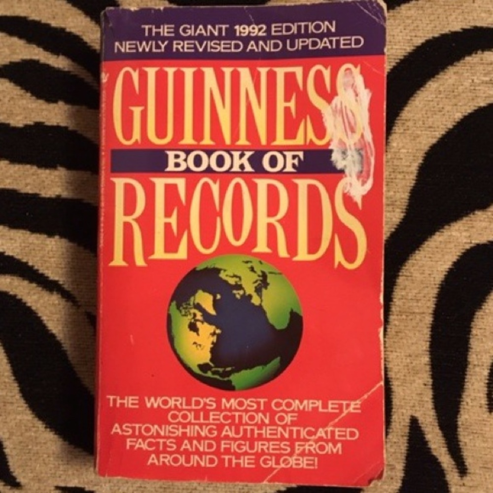 Guinness book of world records Giant 1992 edition