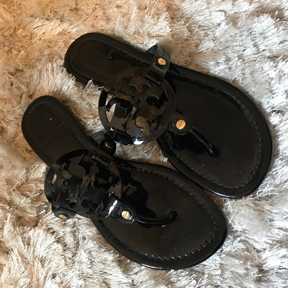 AUTHENTIC Tory Burch Sandal Flat Black Patent