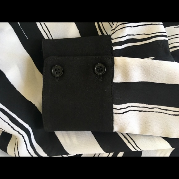 BCBG blouse - Picture 4 of 4