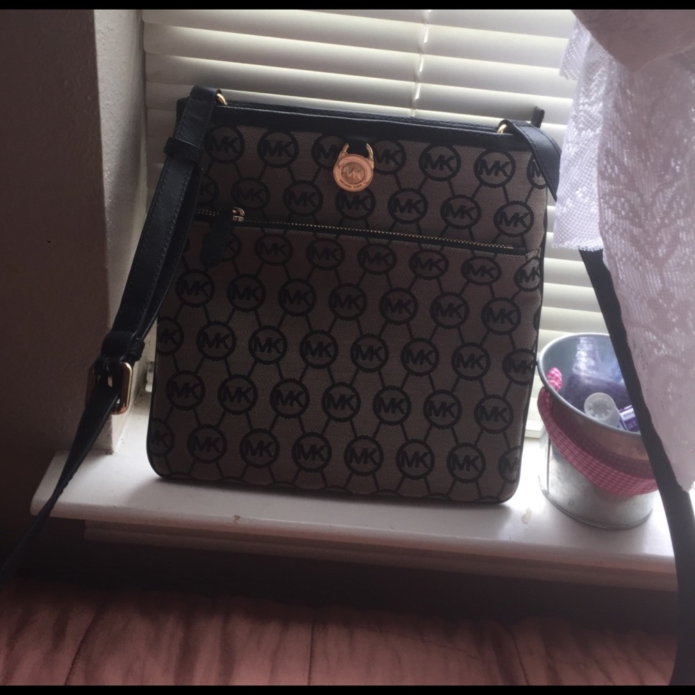 Michael Kors crossbody