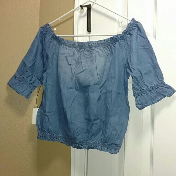 Chambray Off Shoulder Crop Top - Picture 7 of 8