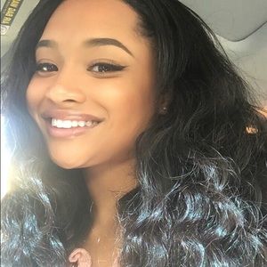 Meet your Posher, Aniles