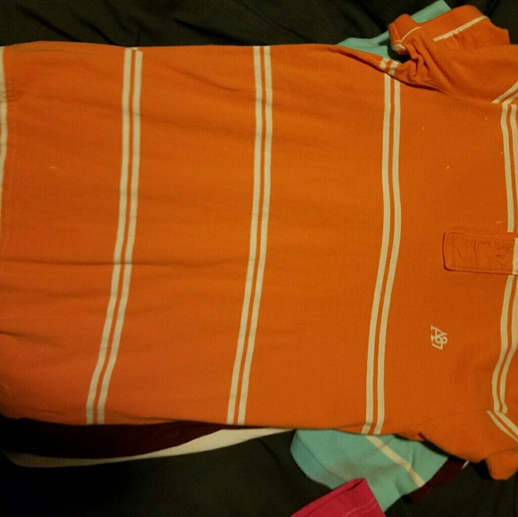 Men's shirt good condition use 2 or 3 times - Picture 5 of 8