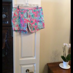 Lilly Pulitzer Shorts, Size 6, 4" inseam