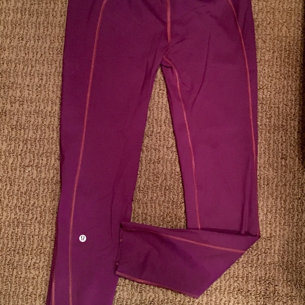 Lululemon maroon workout pants