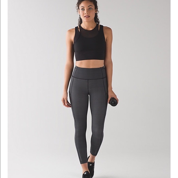 Lululemon maroon workout pants - Picture 2 of 4