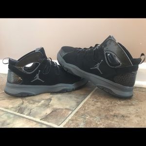 Men's Nike Jordan Legend TR (Black, Size 10.5)