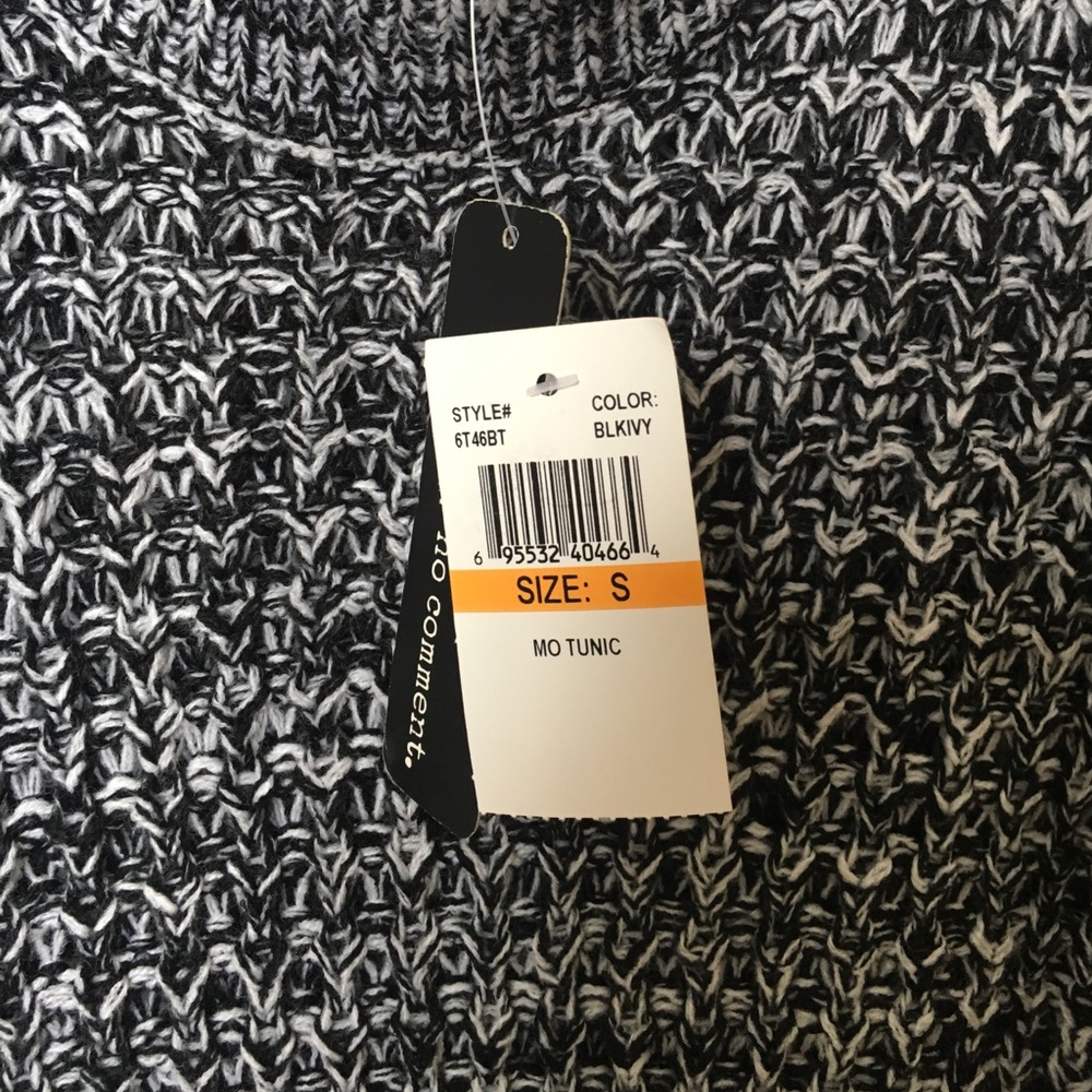 Black and white sweater tunic - Picture 2 of 2