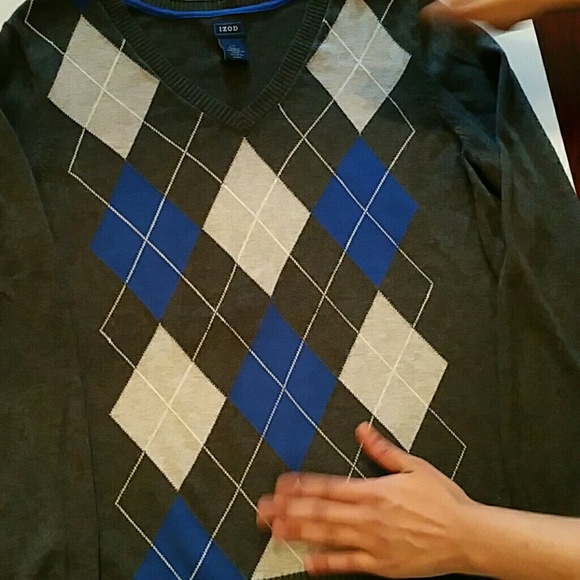 Izod sweater, argyle print, ladies size large - Picture 3 of 3