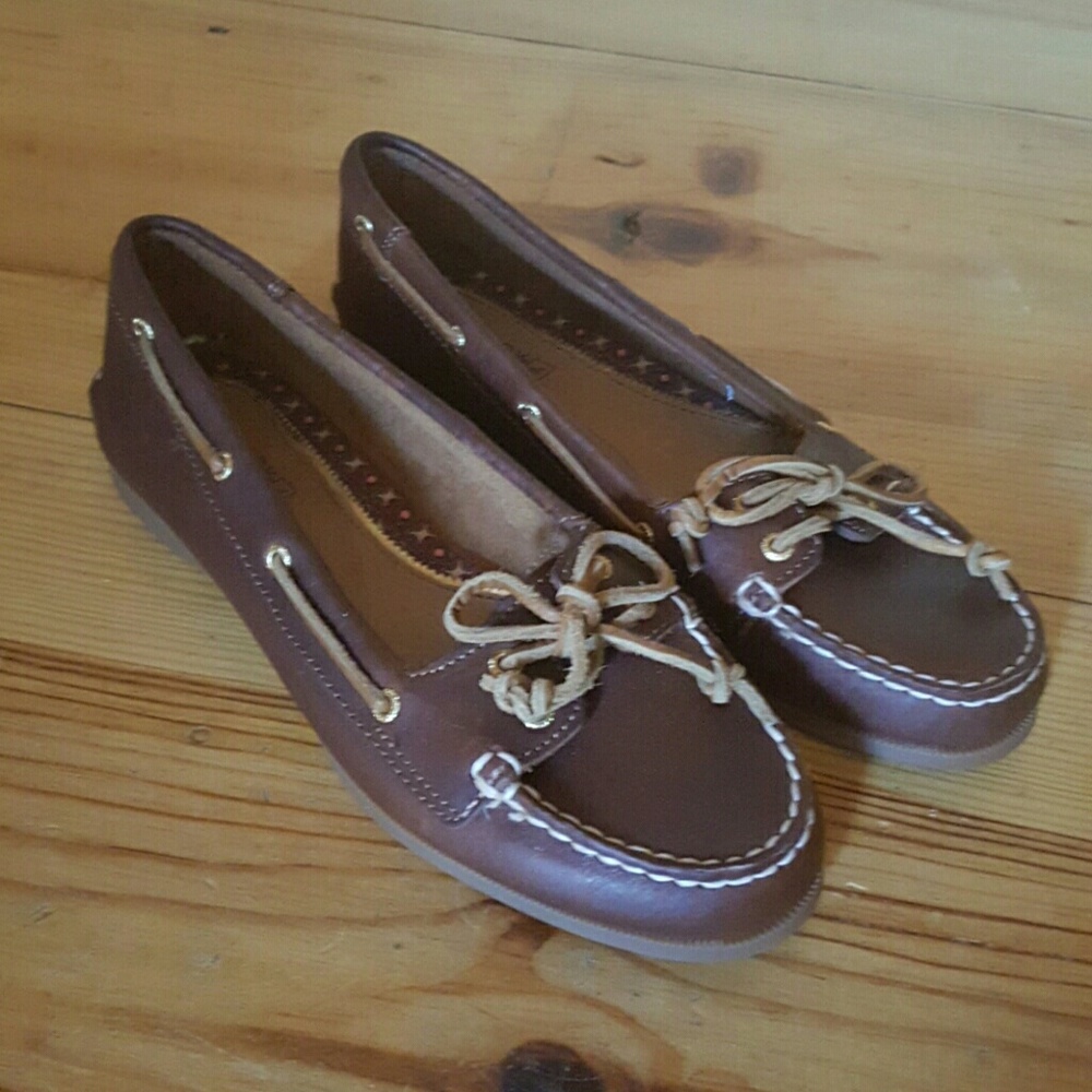 NWOT Sperry Top Sider boat shoes