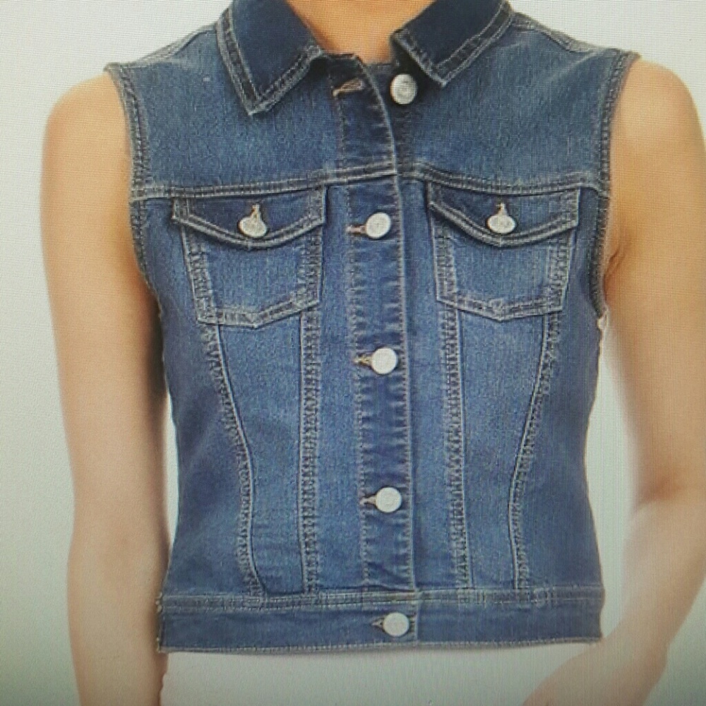 Women Basic Jean Vest