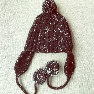 Madewell black and white Pom Pom hat