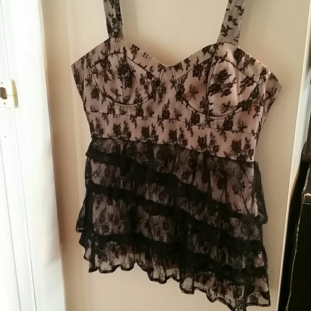 Twenty One Pink and Black lace top L