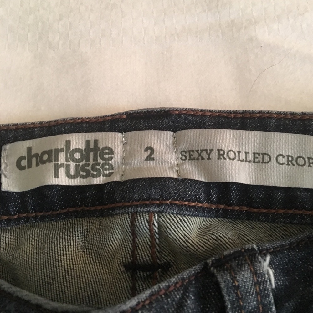 Distressed jeans - Picture 2 of 4