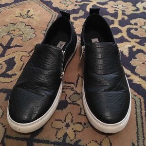 Steve Madden Slip Ons