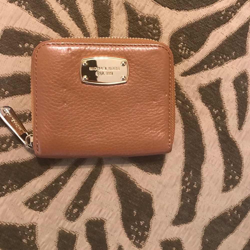 Wallet to match previously posted satchel.