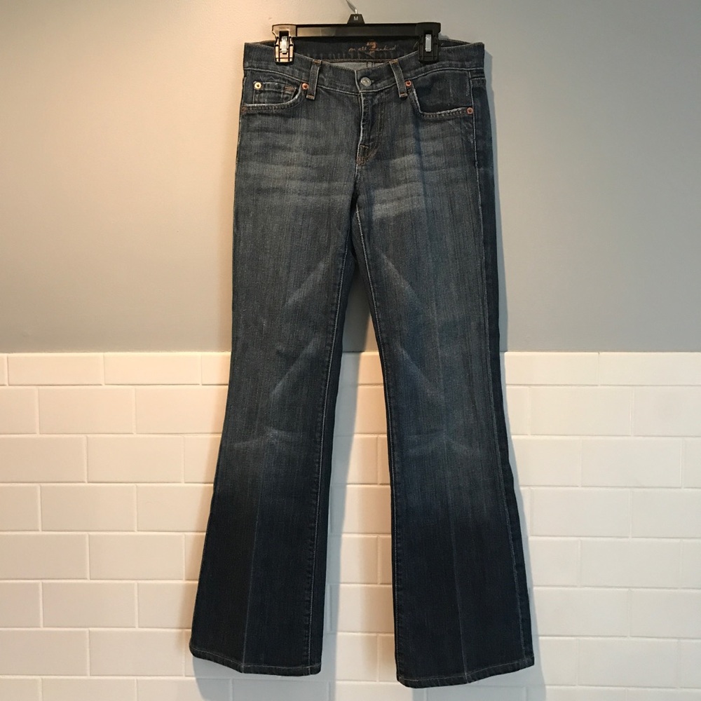 ⭐️7 For All Mankind⭐️Bootcut Jeans. 26