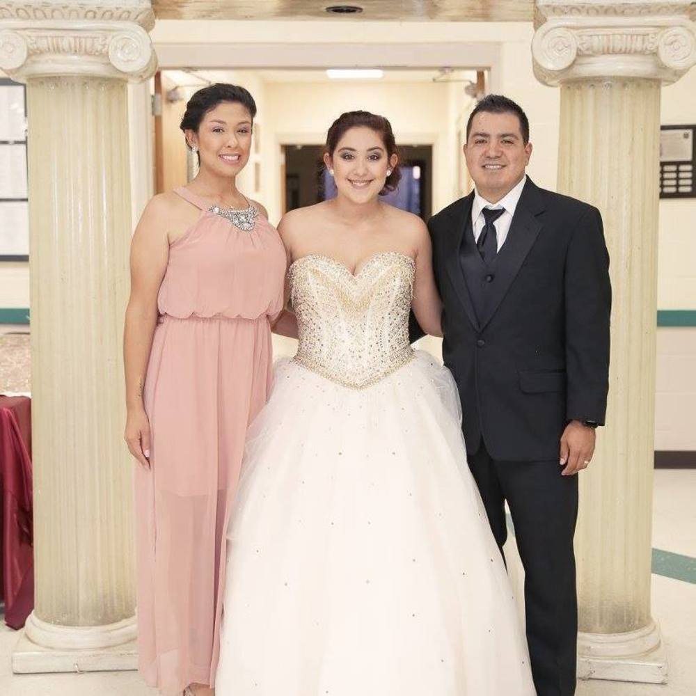 Meet your Posher, Crystal