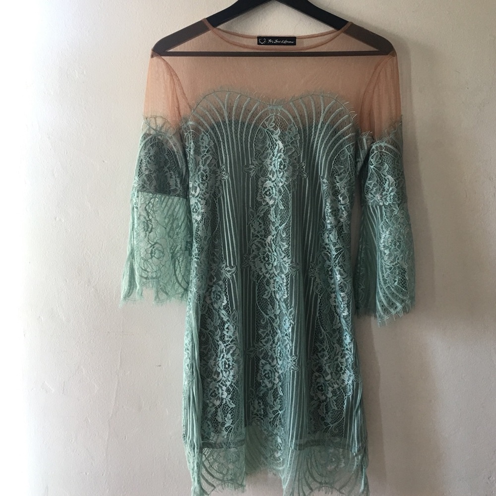 For Love & Lemons Belle Dress 💙