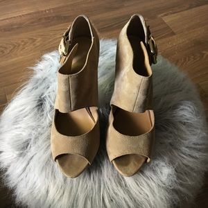 Nine West shooties