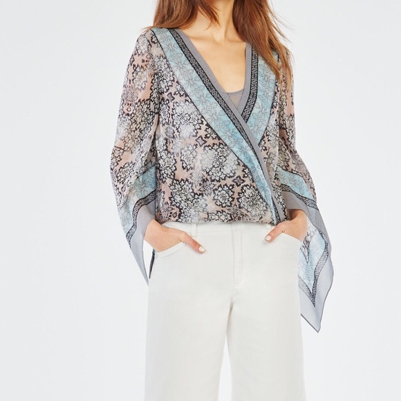 BCBG BLOUSE - Picture 6 of 6