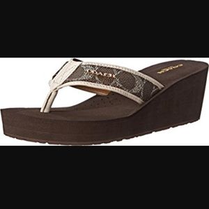 Coach 'Jolene' wedge flip flop Size 7