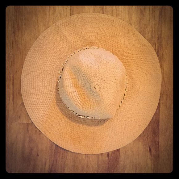 Sunhat - Picture 2 of 4