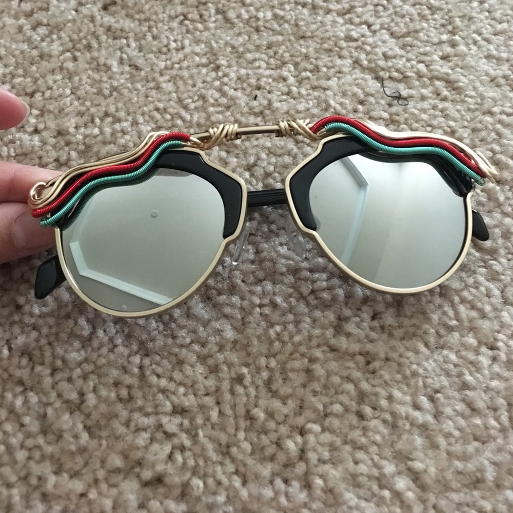 Brand New spunglasses - wire wrap - sunglasses