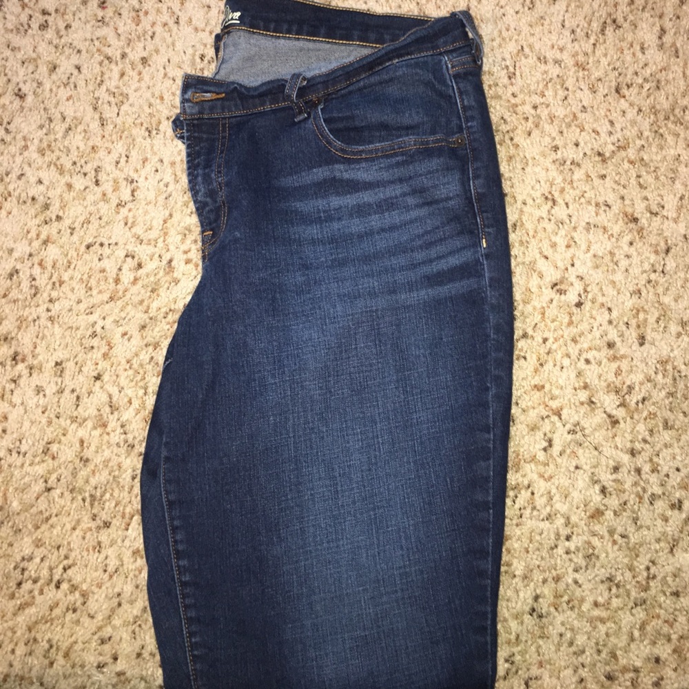 16 L dark skinny Old Navy Diva jeans